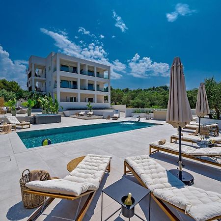 Luxury Villa Del Sogno With Pool, Jacuzzi, Parking Округ Горни Экстерьер фото